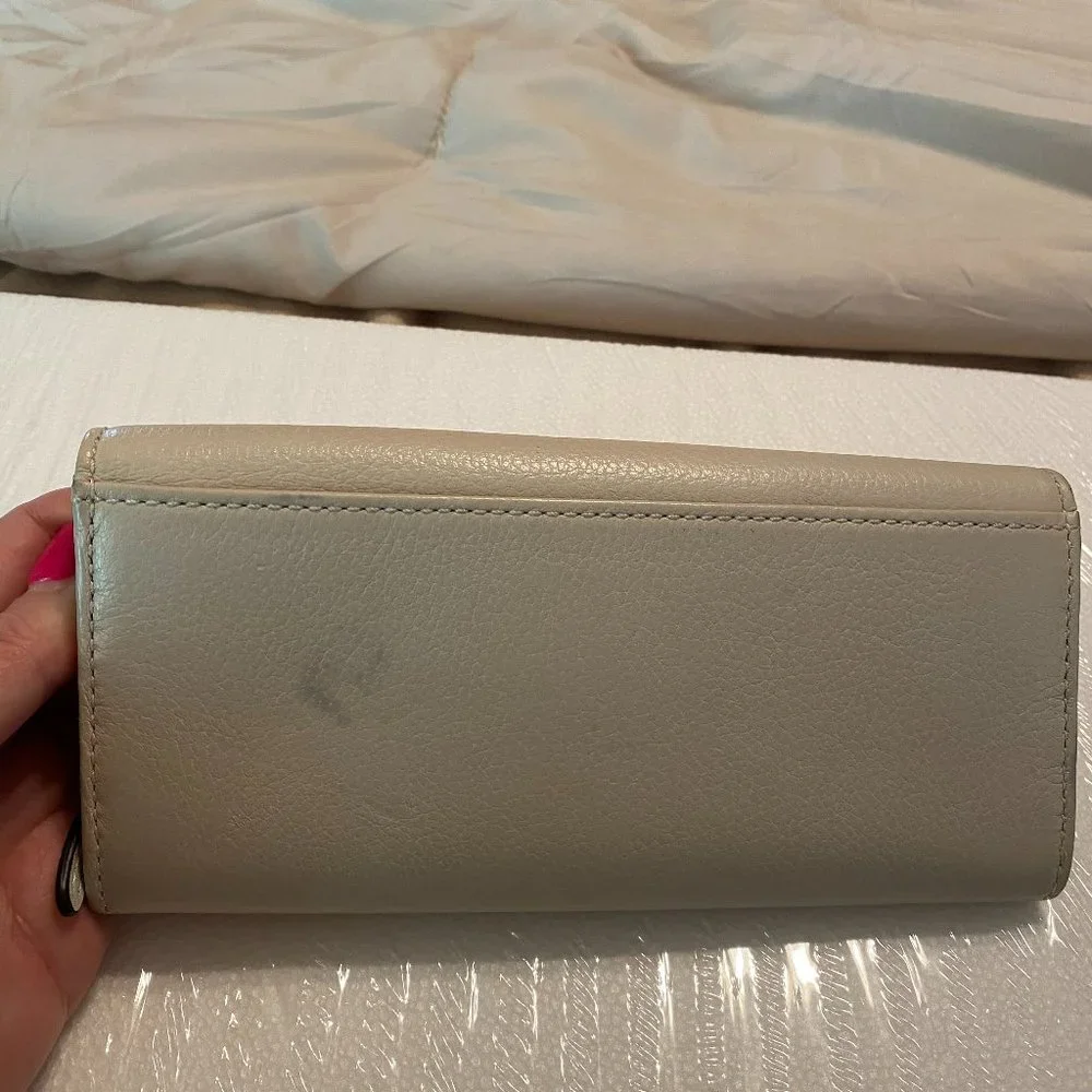 Michael Kors Large Leather Wallet - Picture 2 of 4